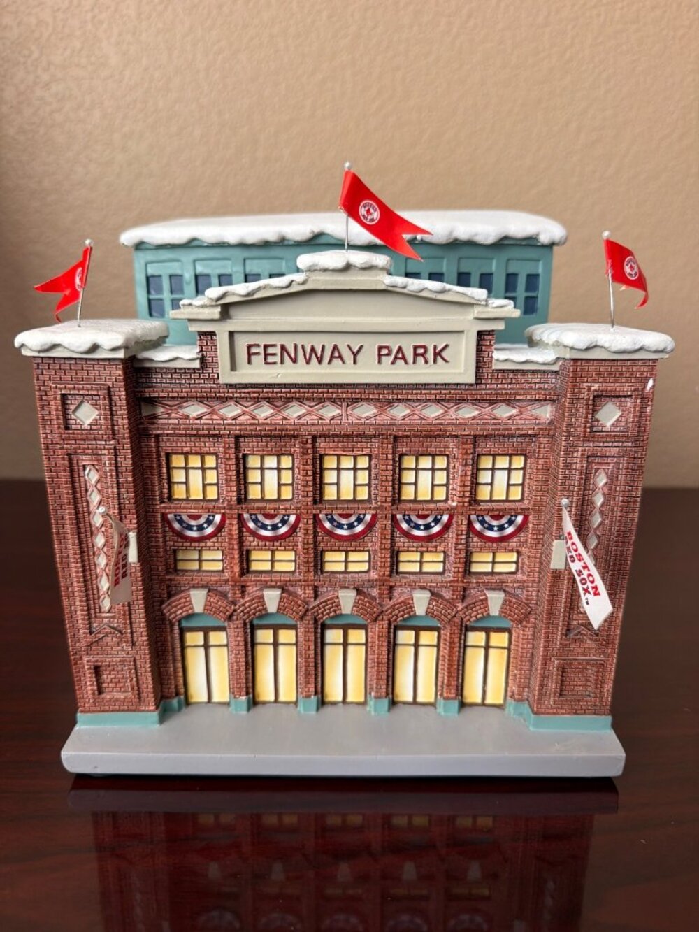 2004 Hawthorne Village Fenway Park Red Sox Christmas Village w/COA & Light Cord